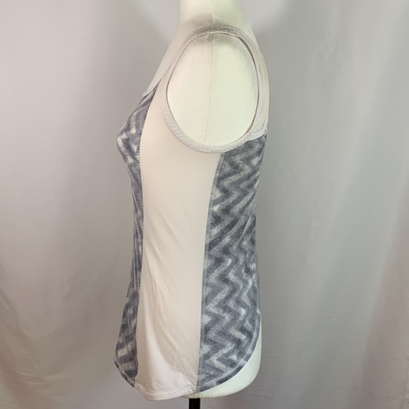 Lululemon Run: Speed Squad Grey & White Athletic Tank Top - Picture 5 of 7